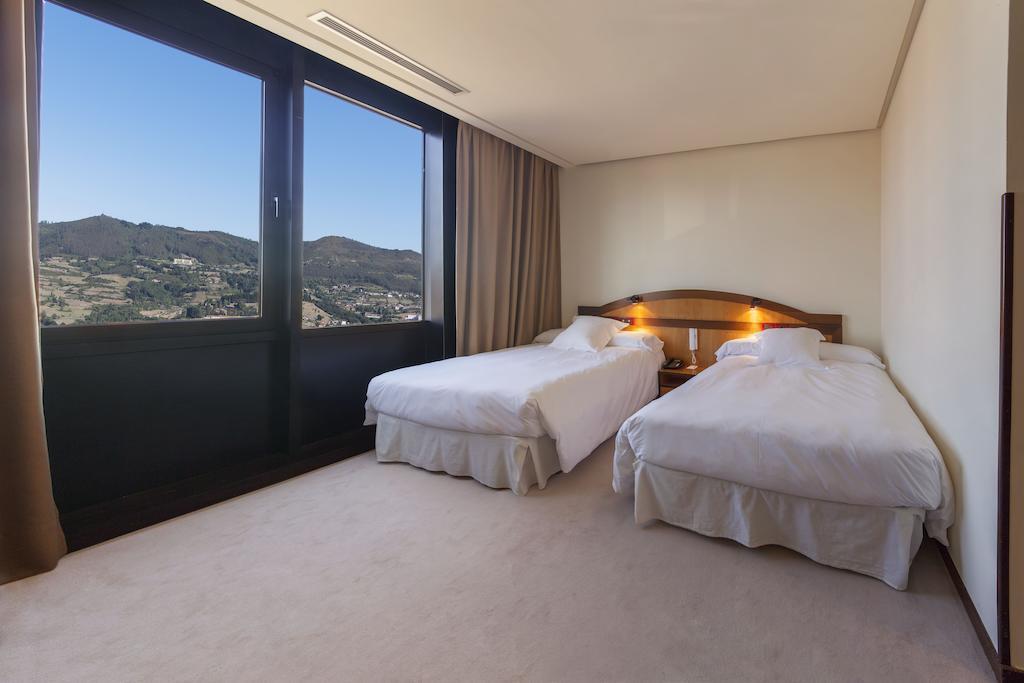 New Hotel Овьедо Номер фото